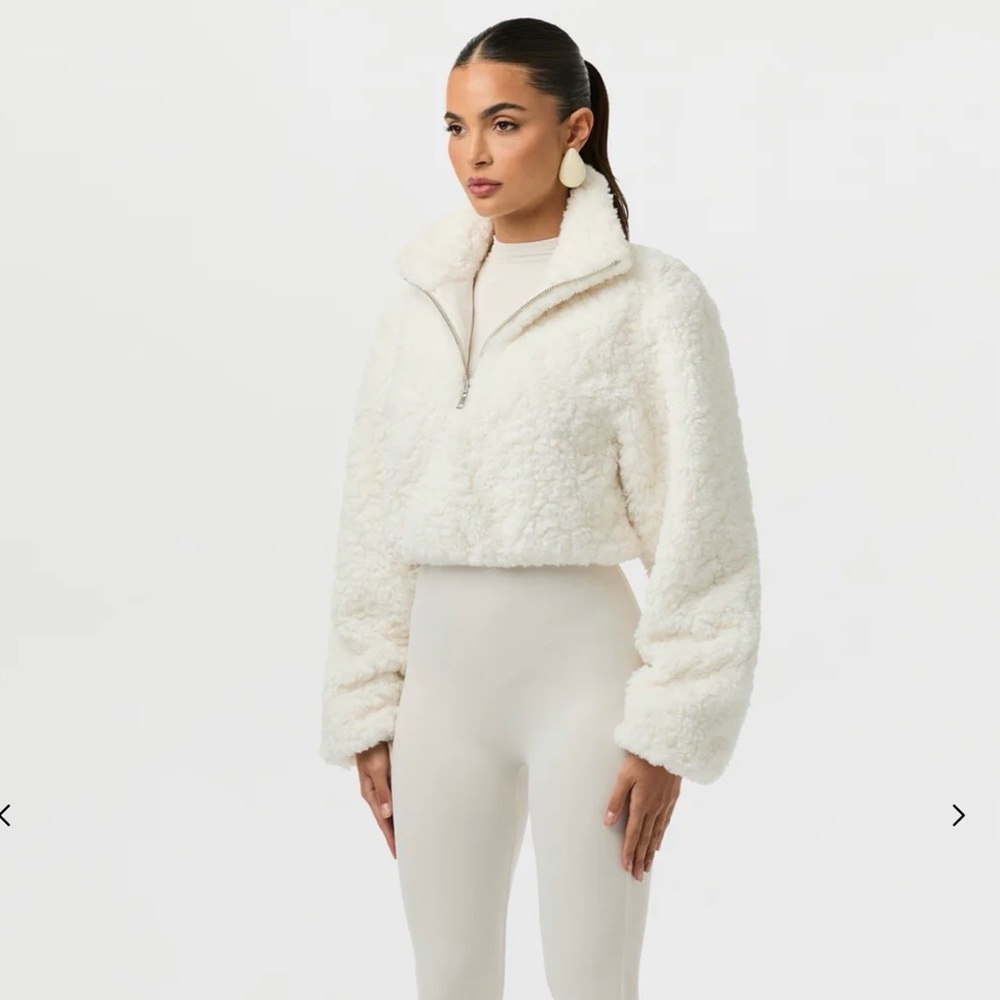 NWT NAKED WARDROBE SHERPA QUARTER-ZIP CROPPED SWEATER - Picture 4 of 9